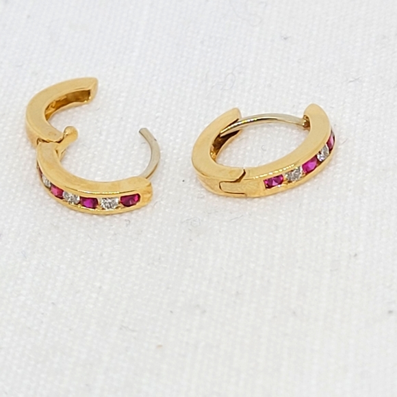 Ruby & diamond hoop earrings - Picture 3 of 5
